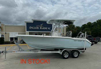 2025 Key West 219 FS Ice Blue Boat